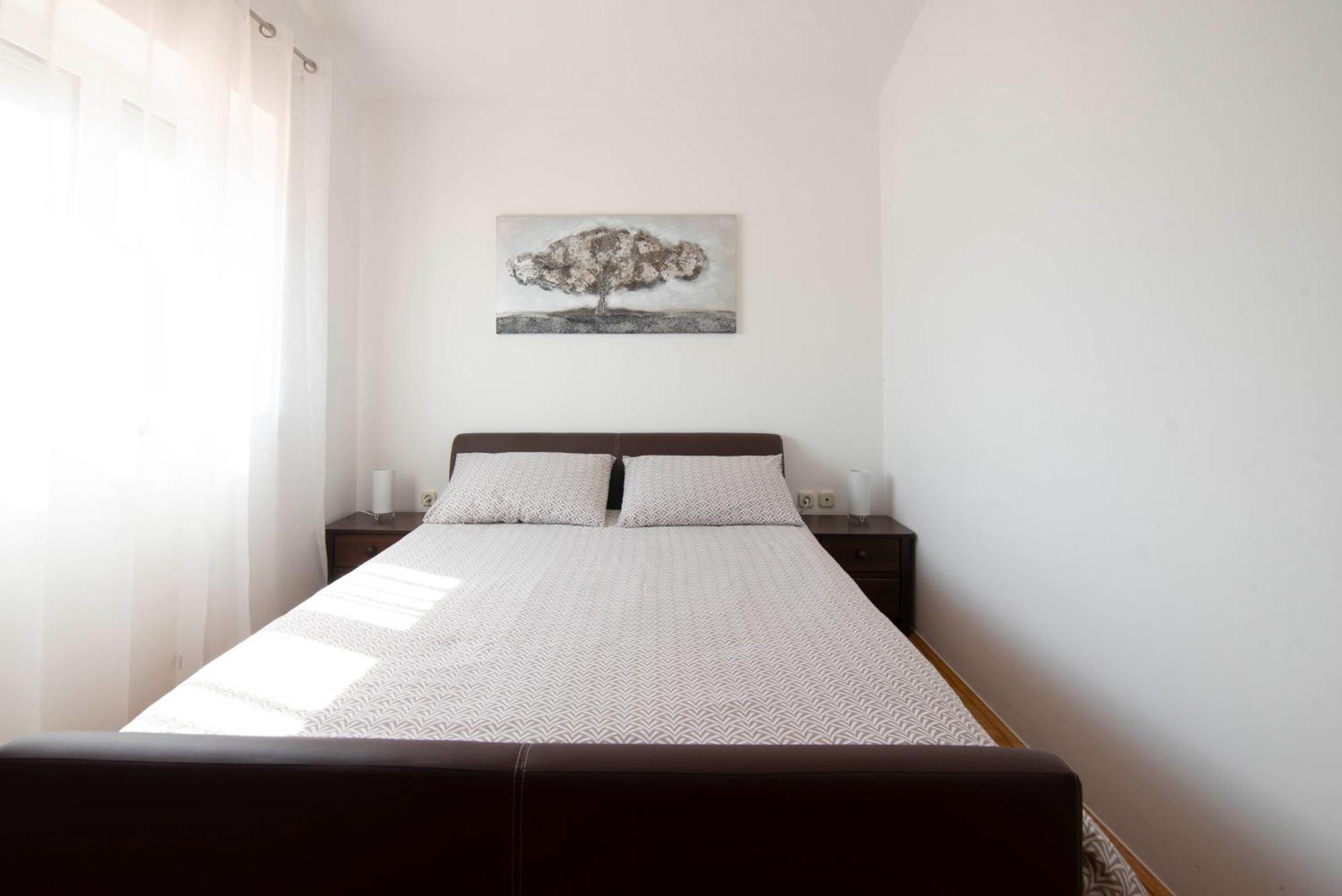 Vacation Villa Matic With 7 Bedrooms Sinj Eksteriør billede